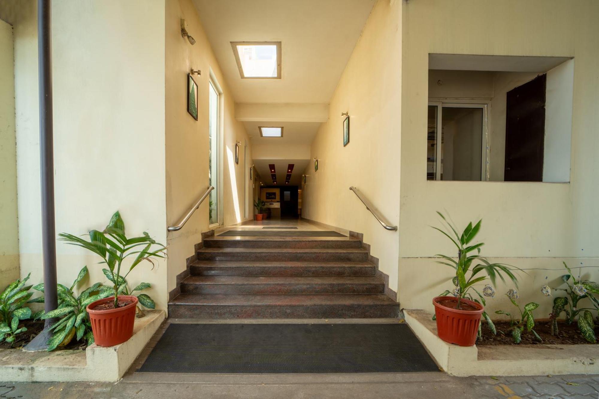 Yagappa Residency Hotel Thanjavur Bagian luar foto
